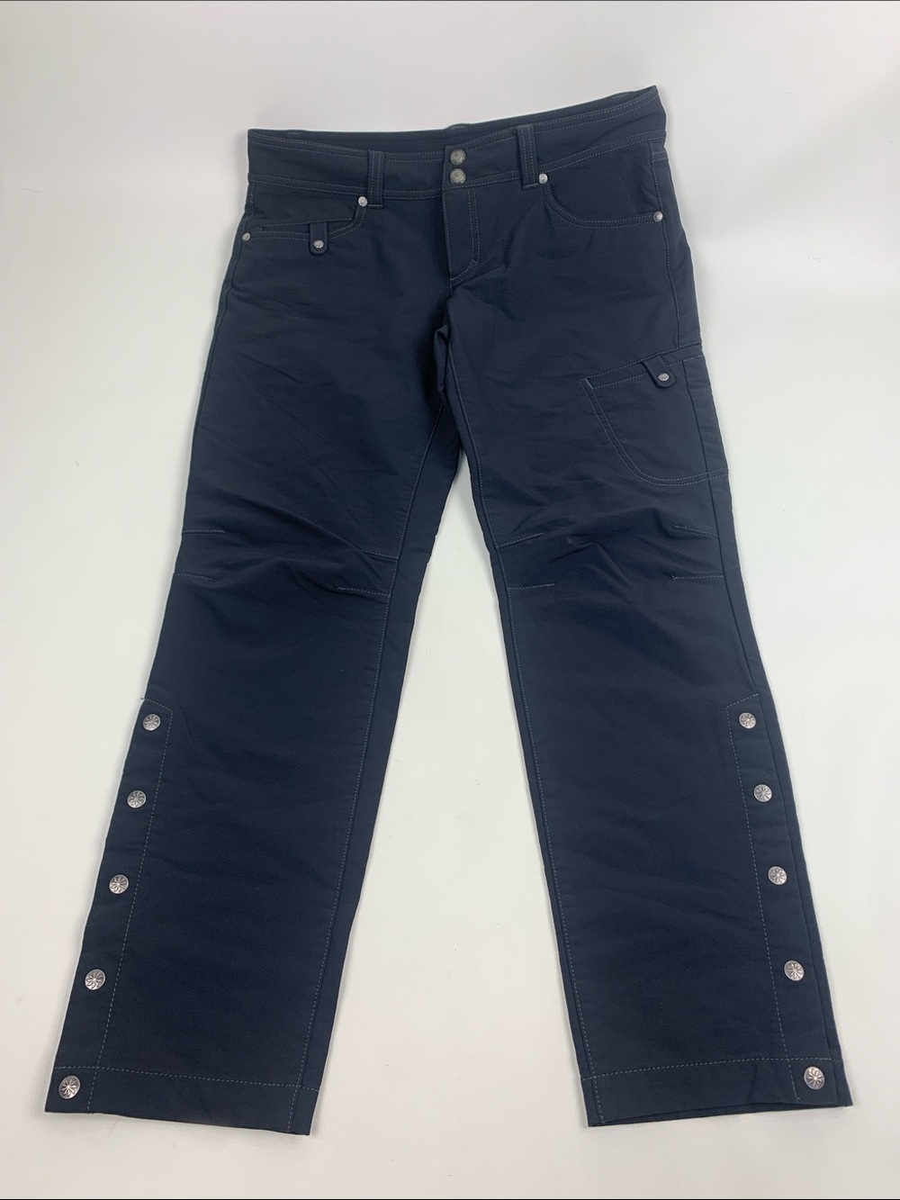 Athleta black Active Pants with Logo Button Size 8P Leg snaps Stretchy NEW